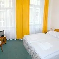 Novomestsky Hotel Praga 3*,