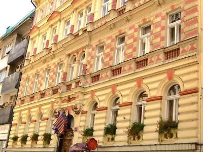 Novomestsky Hotel Praga